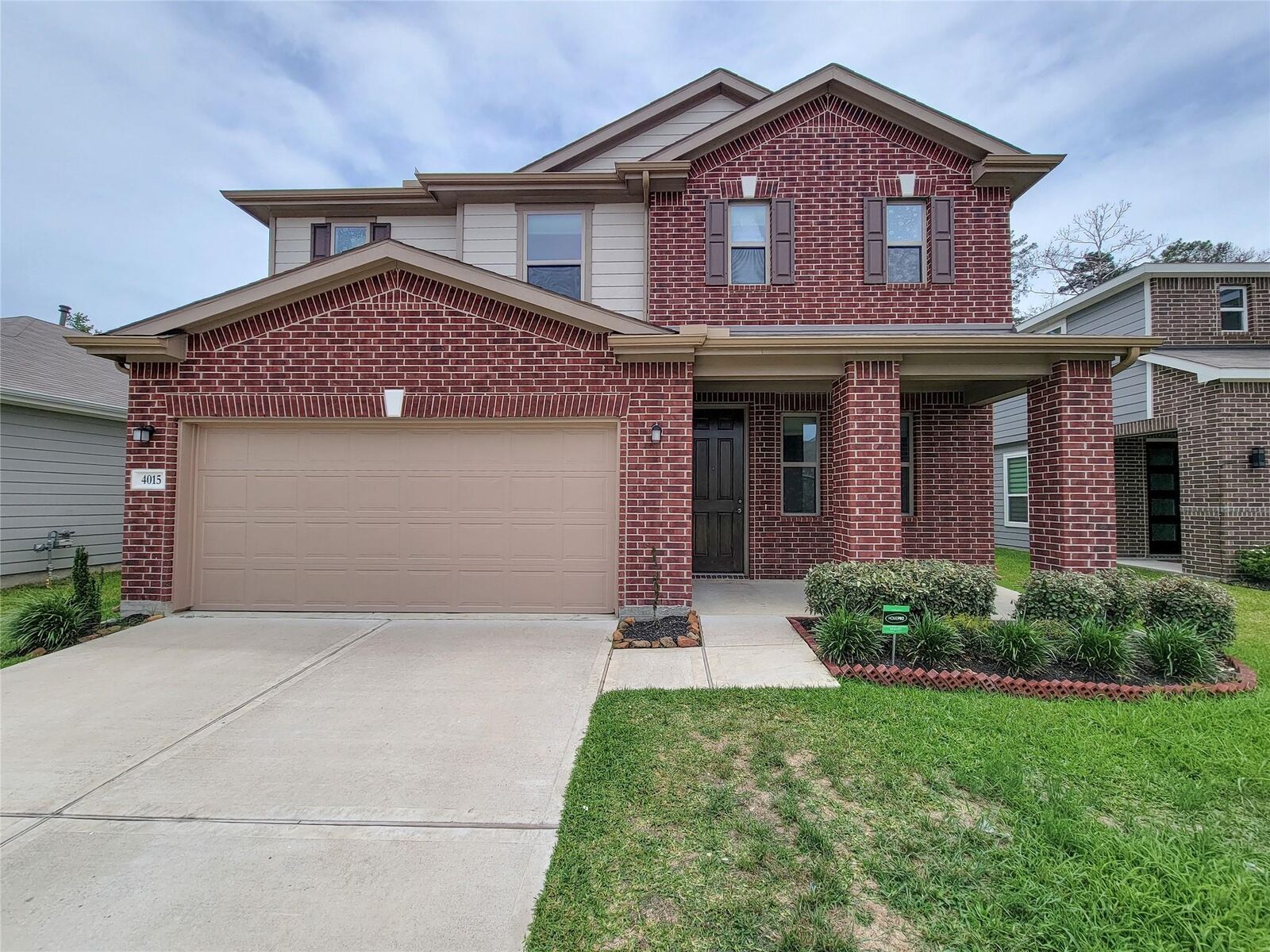 Property Photo: 4015 Mossy Banks Lane TX 77068