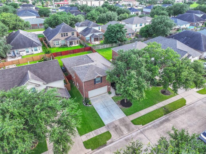 Property Photo: 11304 Morning Brook Drive TX 77584