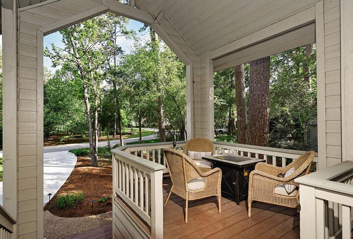 Property Photo:  18 S Slash Pine Park  TX 77380 
