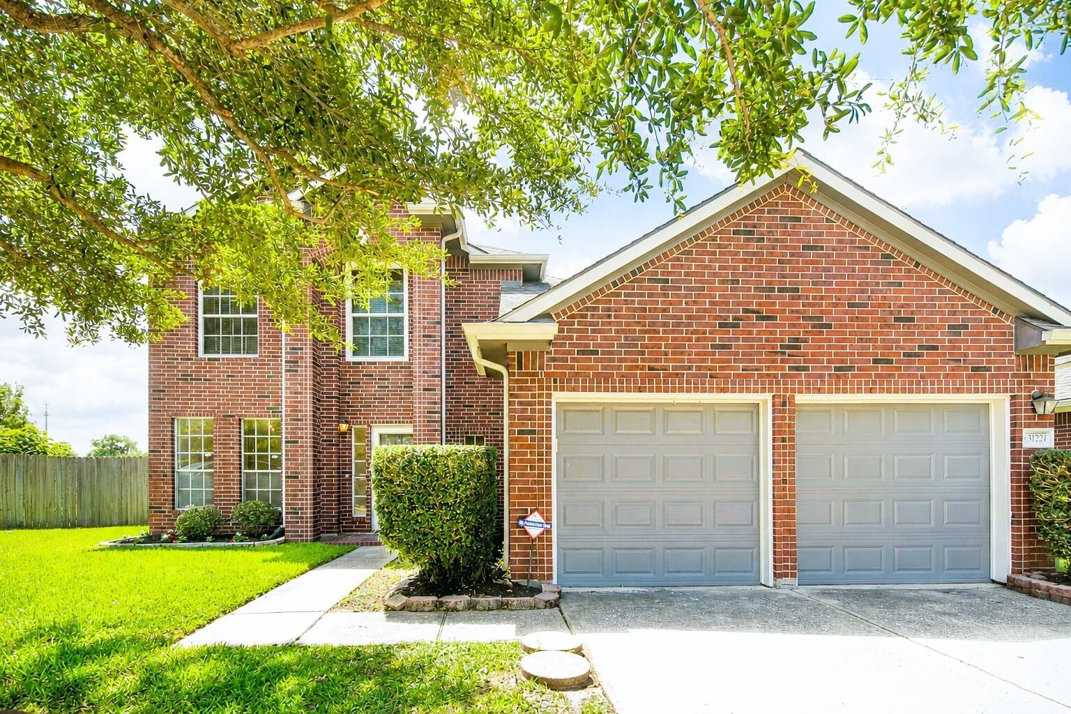 Property Photo: 3122 Glen Cullen Lane TX 77584