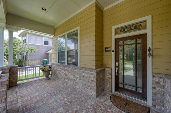Property Photo:  74 W Tapestry Park Circle  TX 77381 
