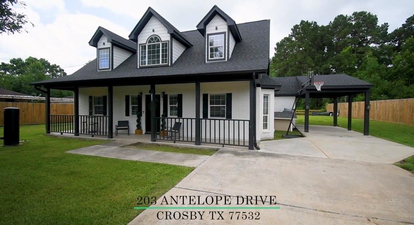 Property Photo: 203 Antelope Drive TX 77532
