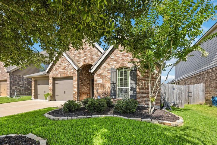 Property Photo: 2909 Oakmist Ridge Lane TX 77584