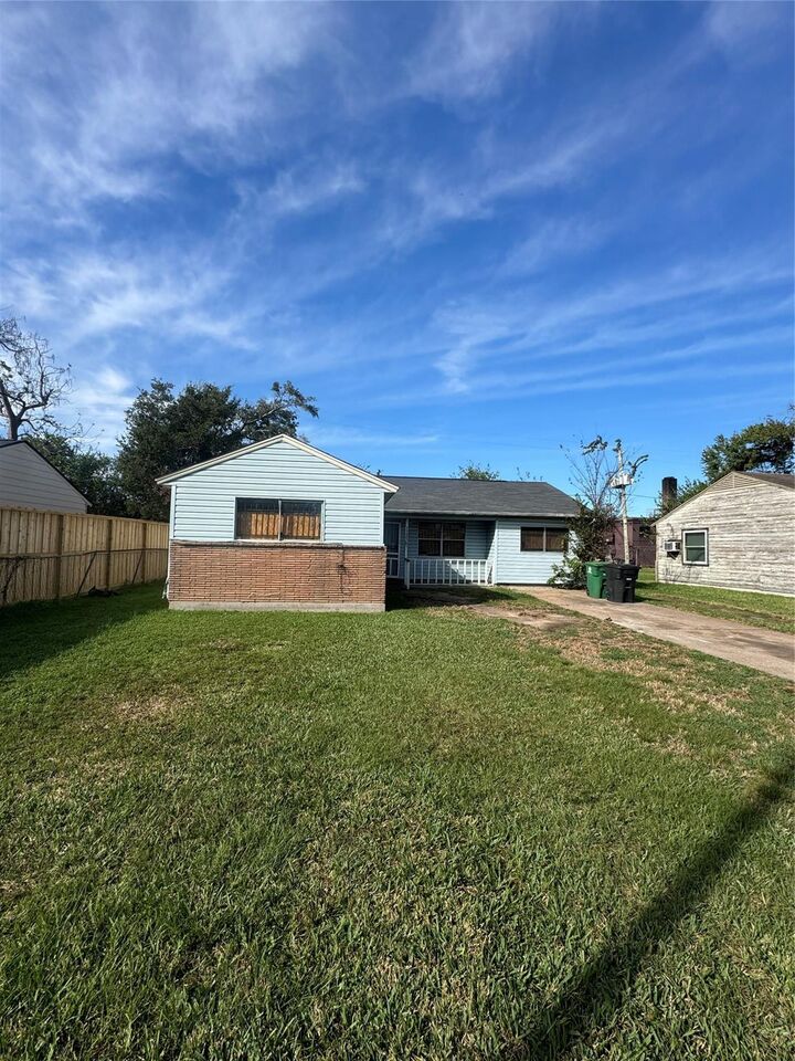 Property Photo: 7625 Pointer Street TX 77016