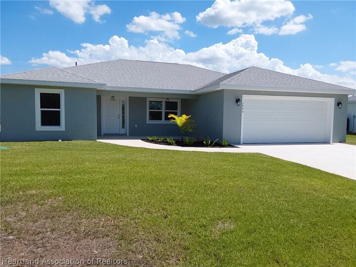 Property Photo: 3040 Buttercup Lane FL 33852