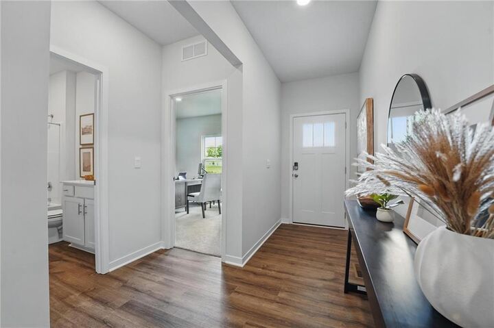 Property Photo: 2109 Creek View Lane MO 64083
