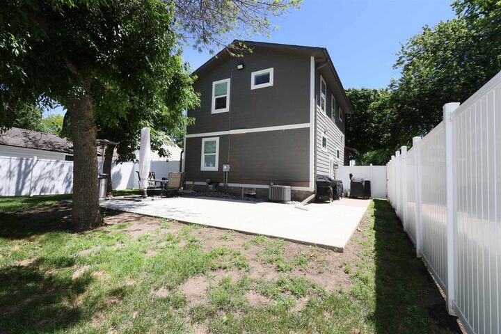Property Photo:  1315 3rd Avenue W  IA 51301 