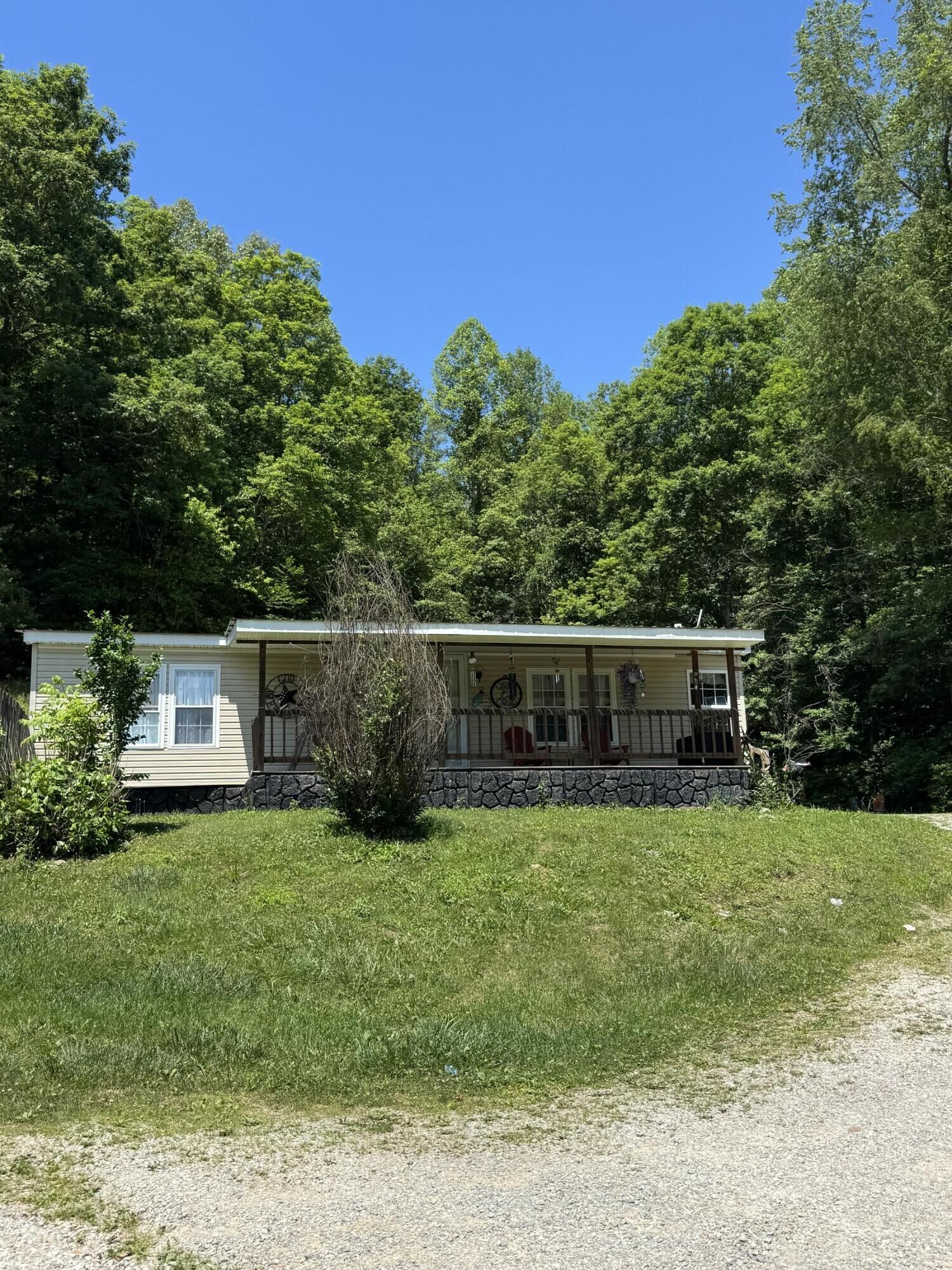 Property Photo:  90 Butternut Road  KY 40351 