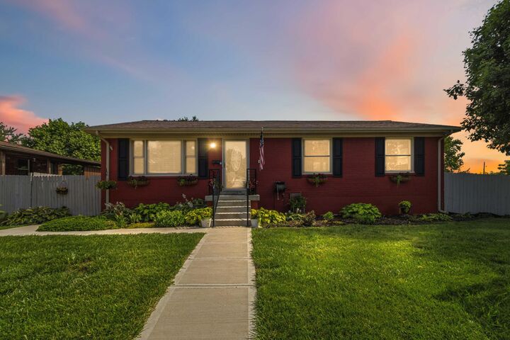 Property Photo:  208 Westmoreland Court  KY 40324 