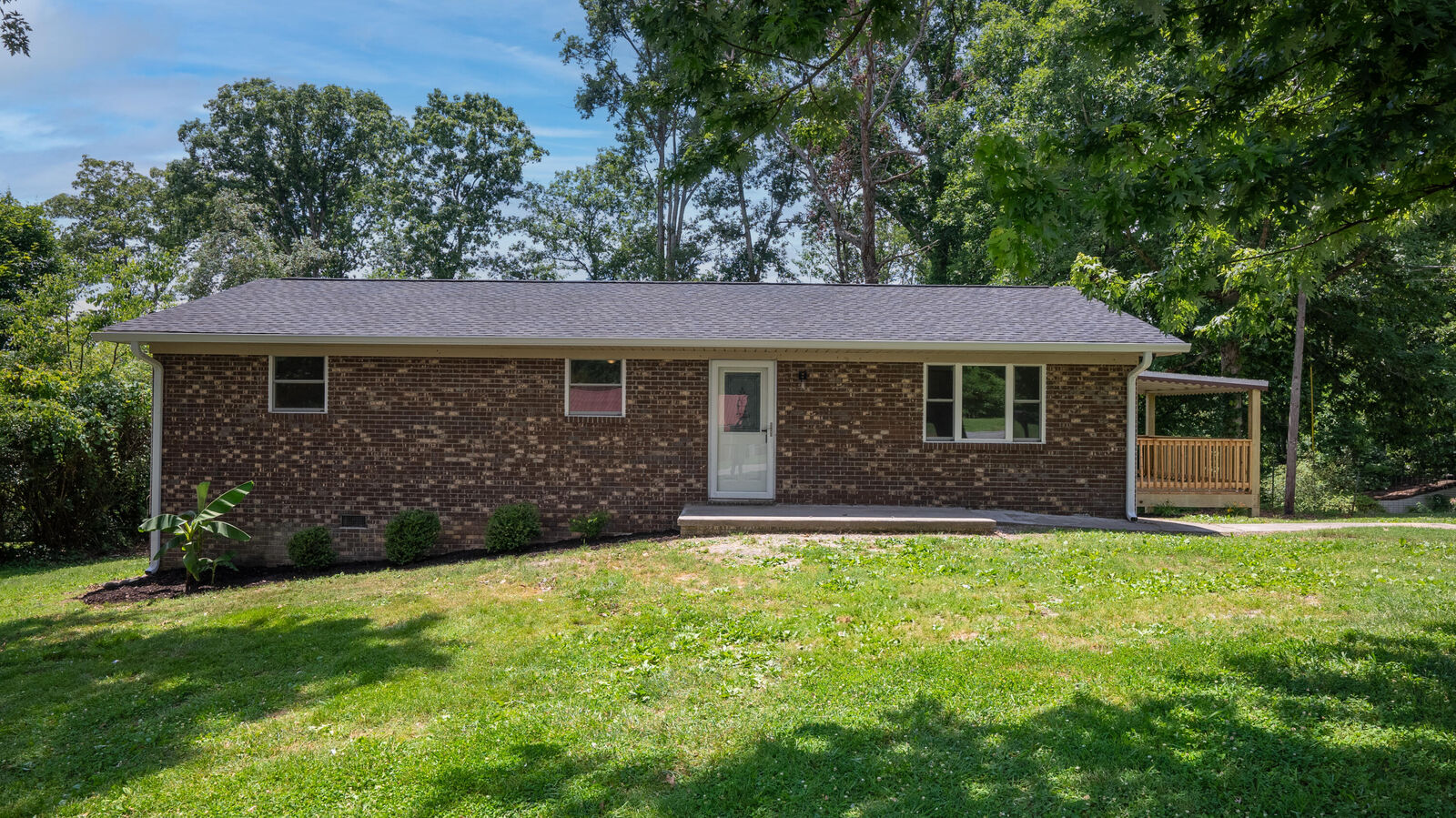 Property Photo: 2050 Highview Drive TN 37813
