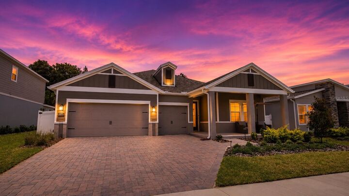 Property Photo: 2095 Rider Rain Lane FL 32703