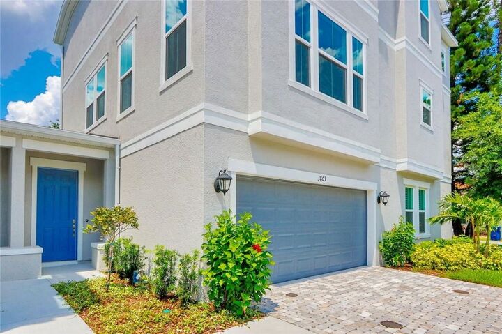 Property Photo: 3803 W Cleveland Street FL 33609