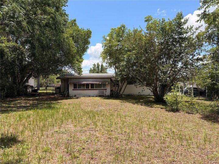 Property Photo: 66 S Washington Street FL 34465