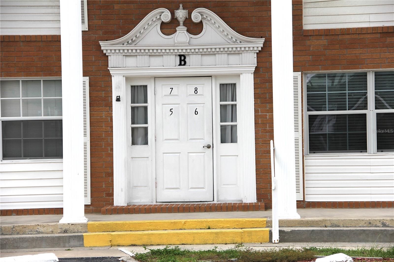 Property Photo: 4158 Tamiami Trail B6 FL 33952