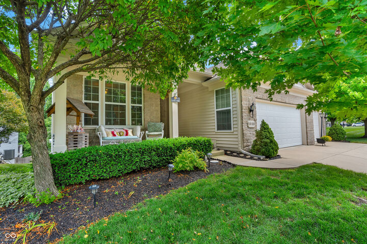 Property Photo: 13133 Cresswell Place IN 46037