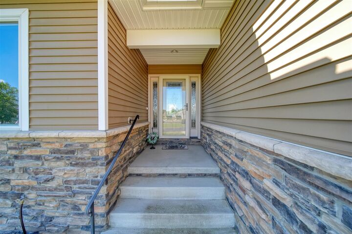 Property Photo: 7602 Stonehedge Drive MI 49265-9659
