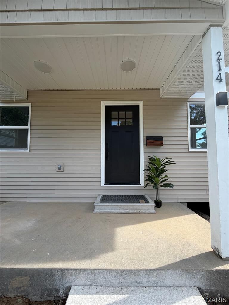 Property Photo:  214 Cook Avenue  MO 63740 