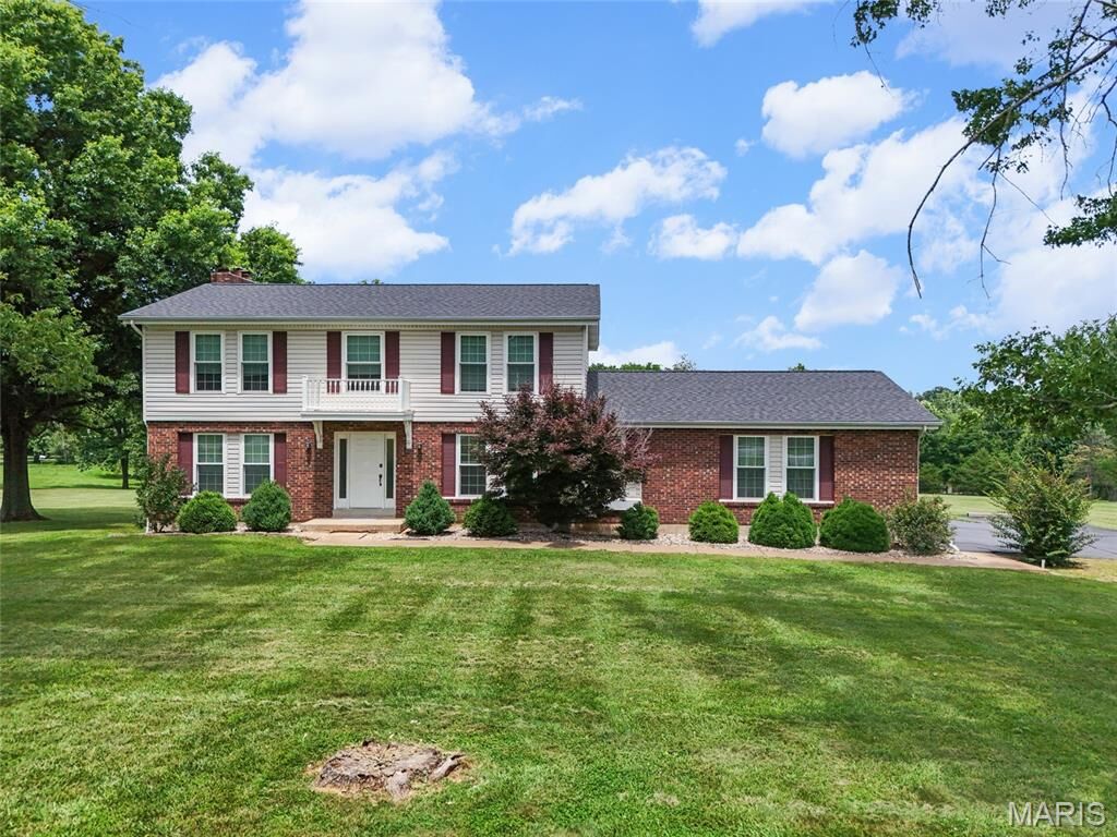 Property Photo: 113 Sunnybrook Drive MO 63028