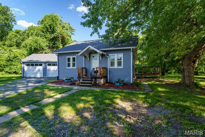 Property Photo:  9 Lindauer Place  IL 62226 