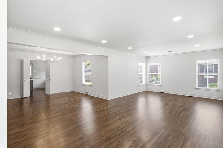 Property Photo: 3210 S Waynoka Cir TN 38111