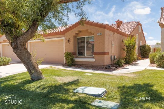 Property Photo: 425 Beacon Ridge NV 89027