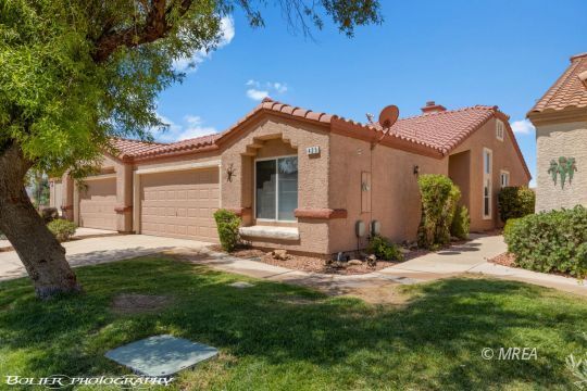 Property Photo: 425 Beacon Ridge NV 89027