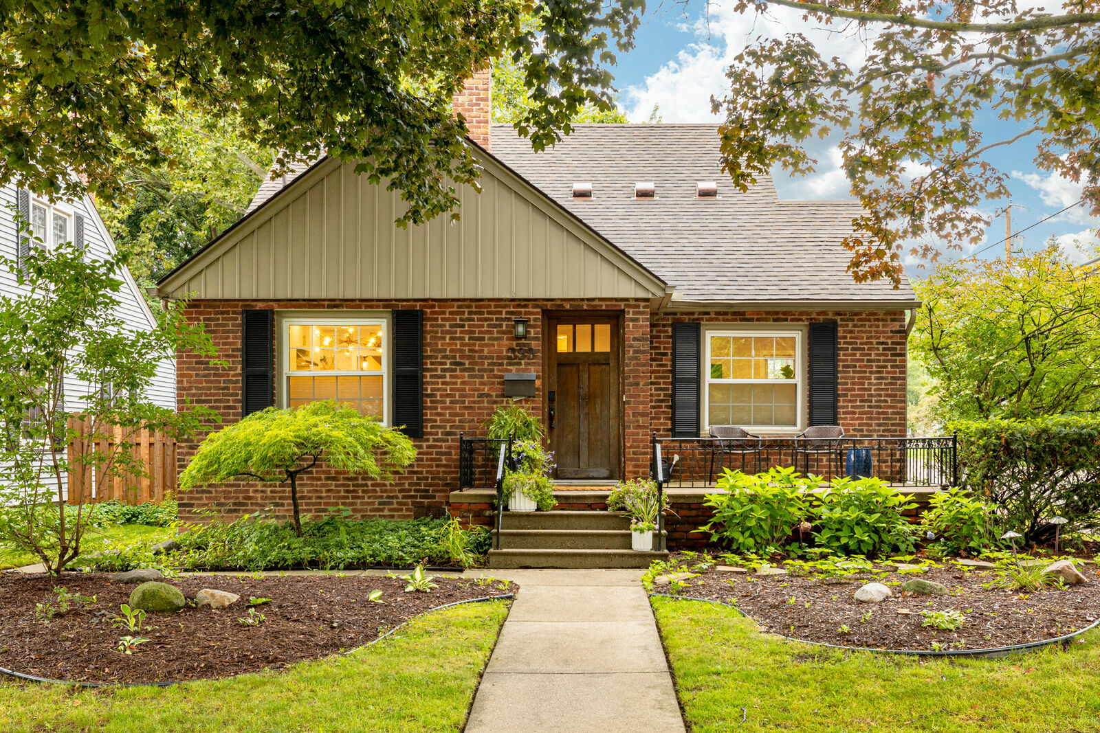 Property Photo: 399 Auburn Street MI 48170