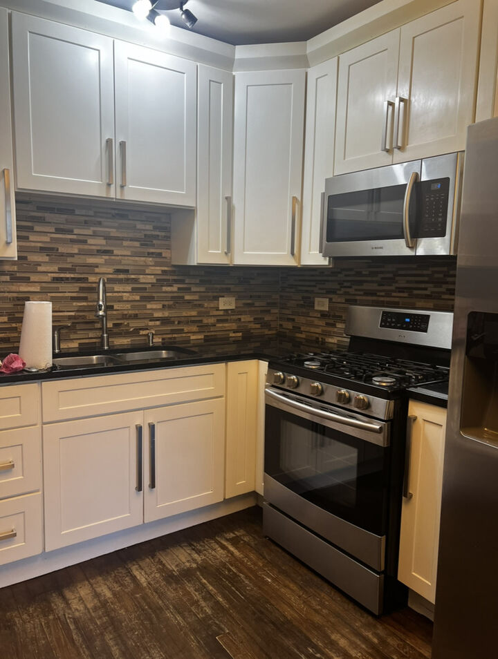 Property Photo: 4446 S Sawyer Avenue 1 IL 60632