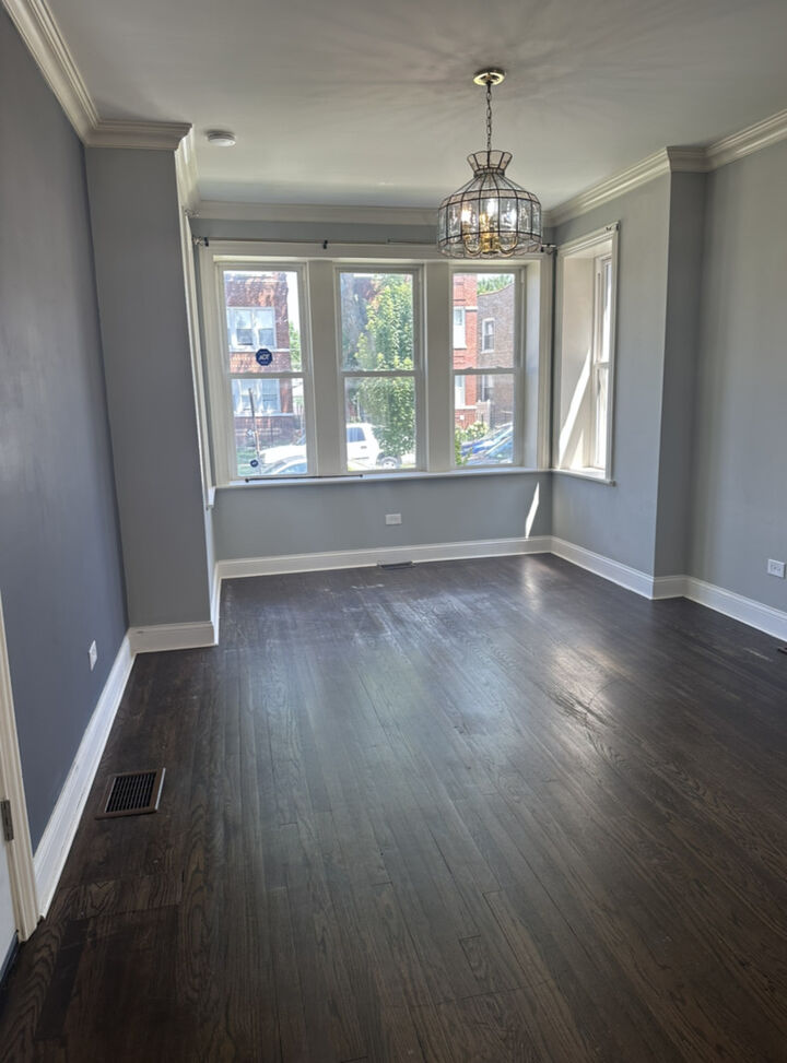 Property Photo:  4446 S Sawyer Avenue 1  IL 60632 