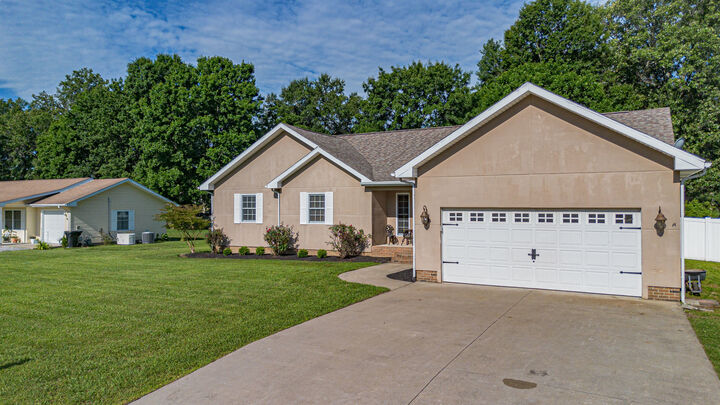 Property Photo: 13 Woodhaven Drive IL 62960