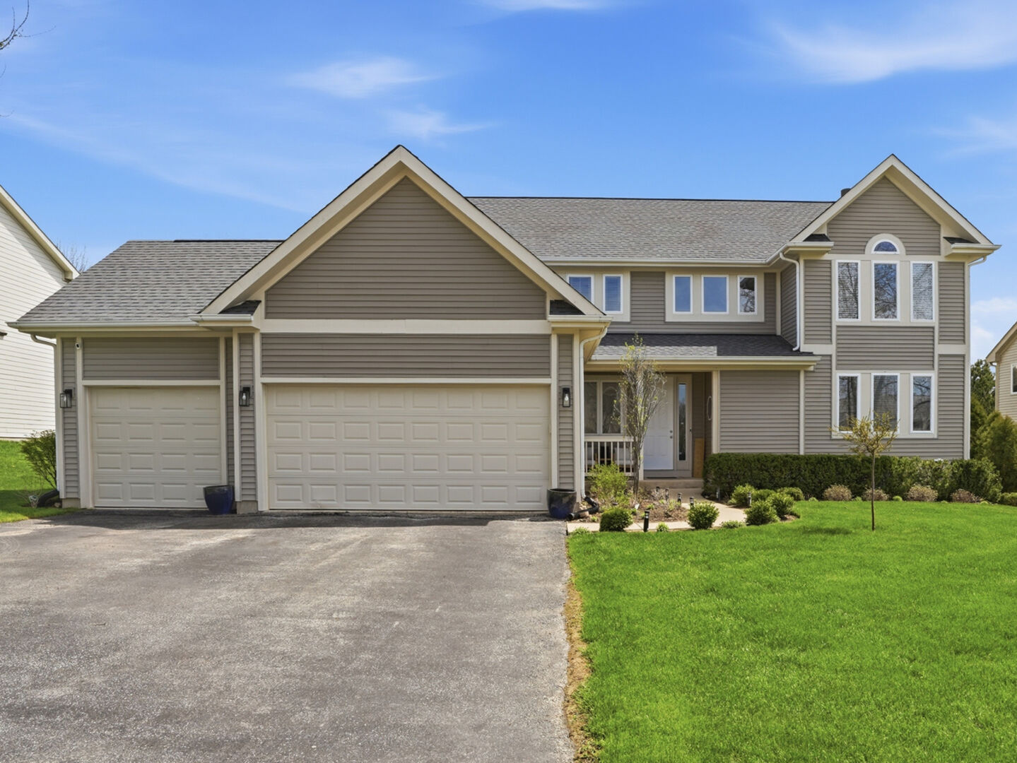 Property Photo: 34460 N Eastings Way IL 60031