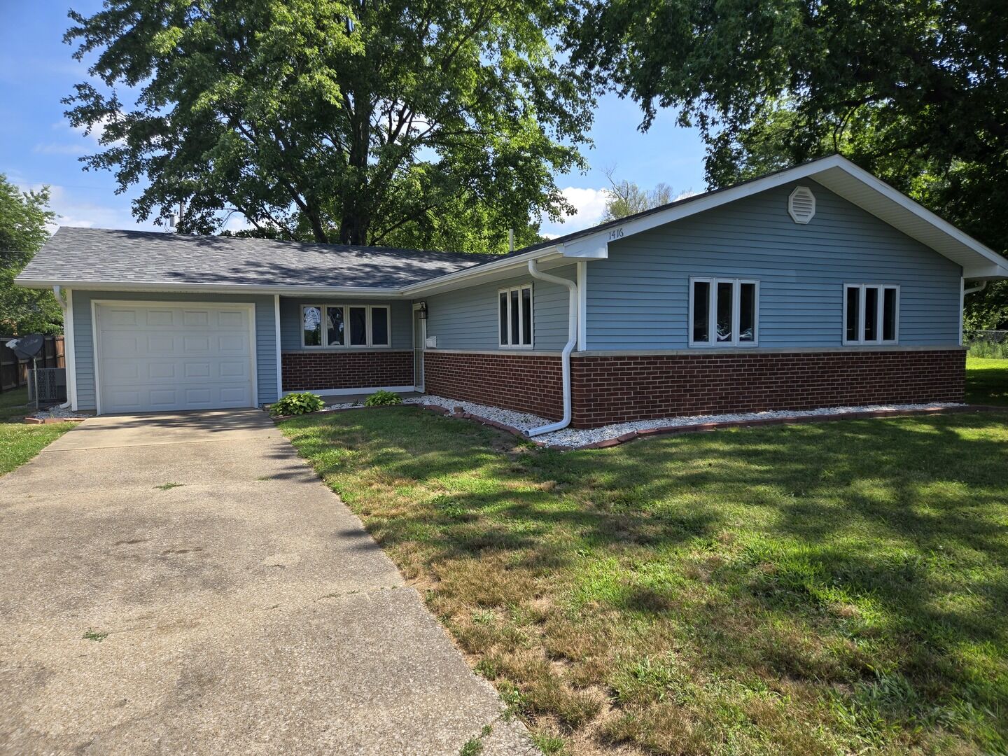 Property Photo:  1416 Julianne Drive  IL 62959 