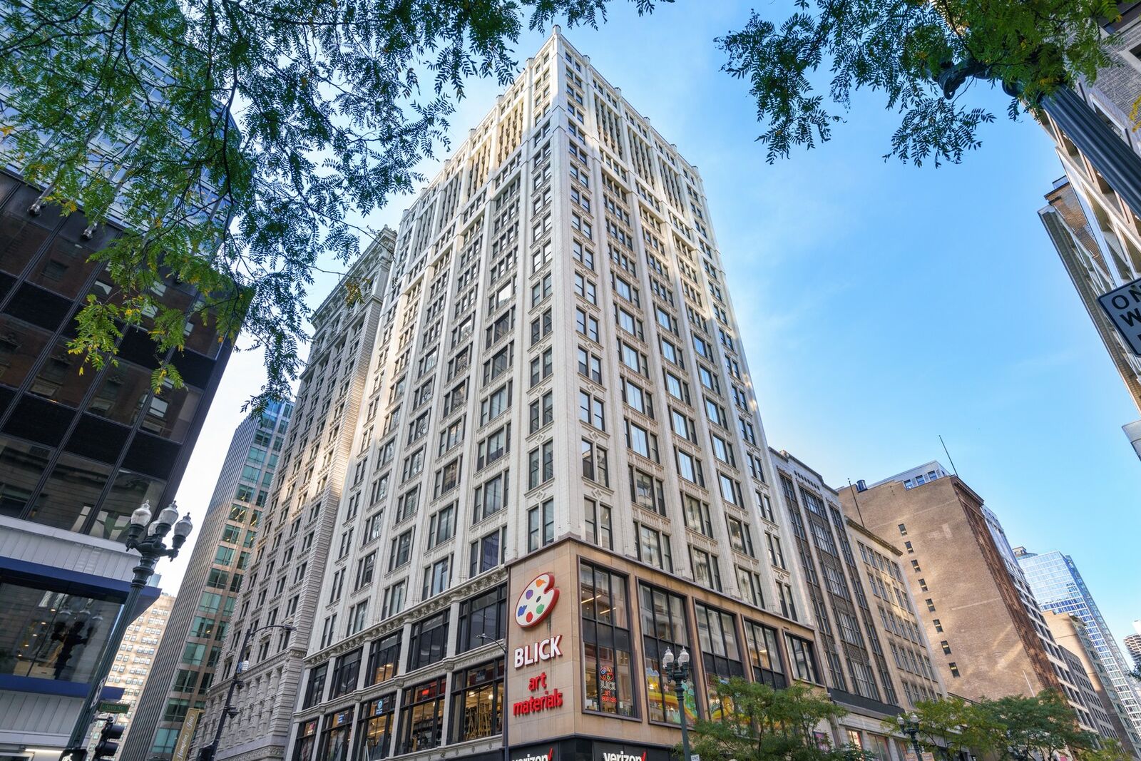 Property Photo: 8 W Monroe Street 1509 IL 60603