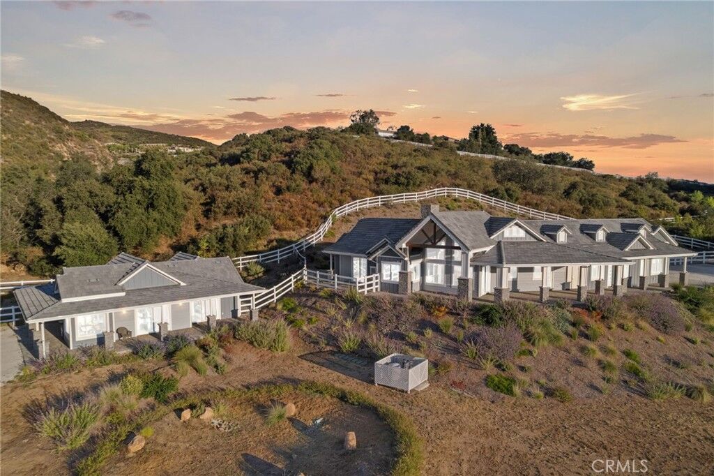 Property Photo:  37492 Calle De Lobo  CA 92562 