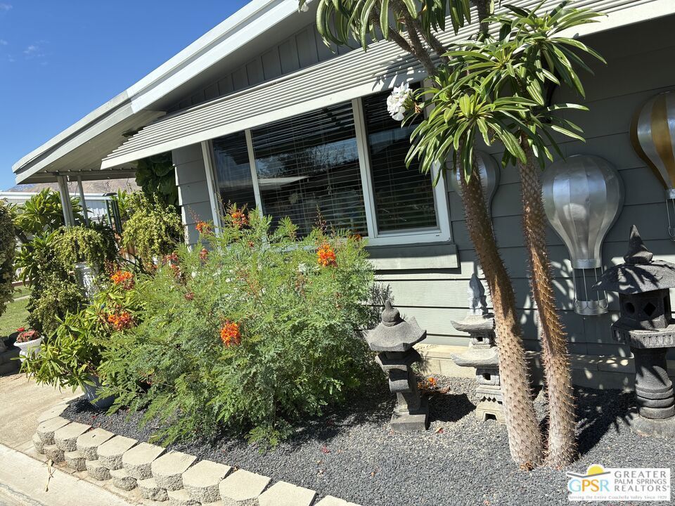 Property Photo: 145 Calle Arriba CA 92264