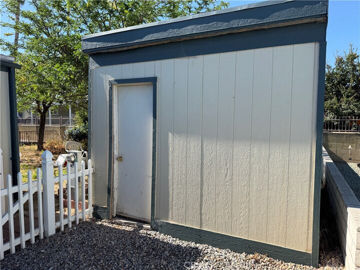 Property Photo:  1250 N Kirby Street 9  CA 92545 