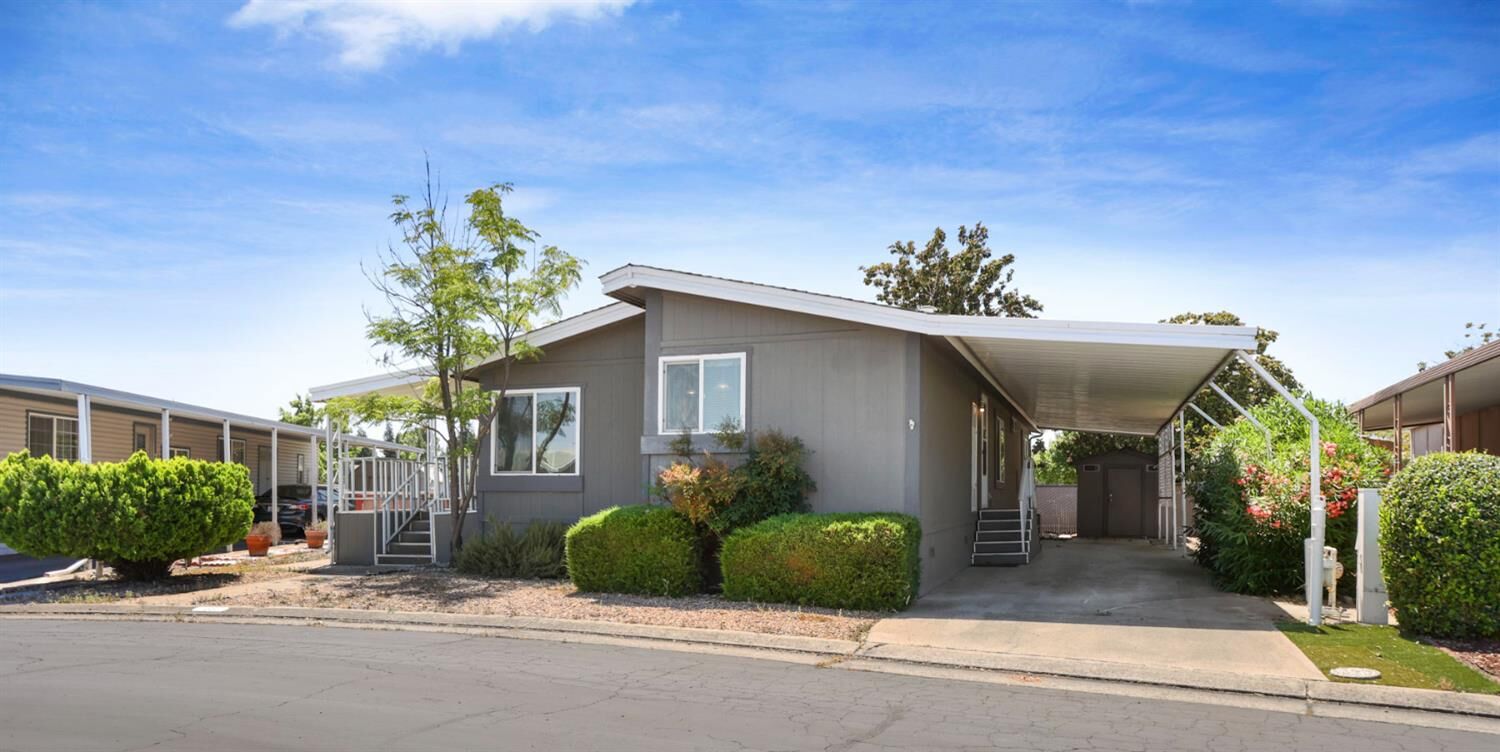Property Photo: 6706 Tam O Shanter Drive 66 CA 95210