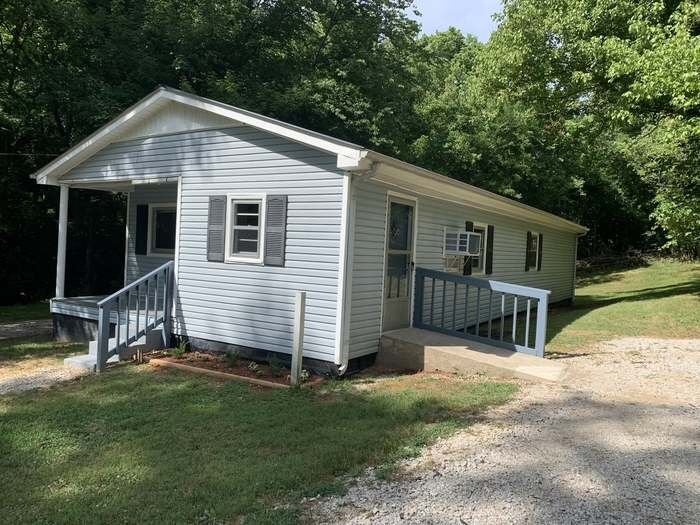 Property Photo:  2515 Smith Hollow Rd  TN 38472 