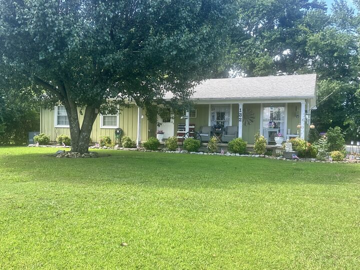 Property Photo: 132 Jackson St TN 38464