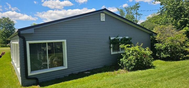 Property Photo:  44 Pine St  PA 16922 