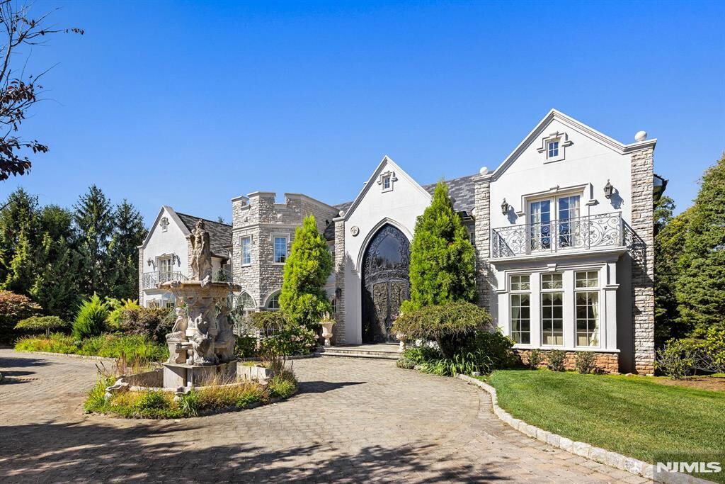 Property Photo: 117 Truman Drive NJ 07626
