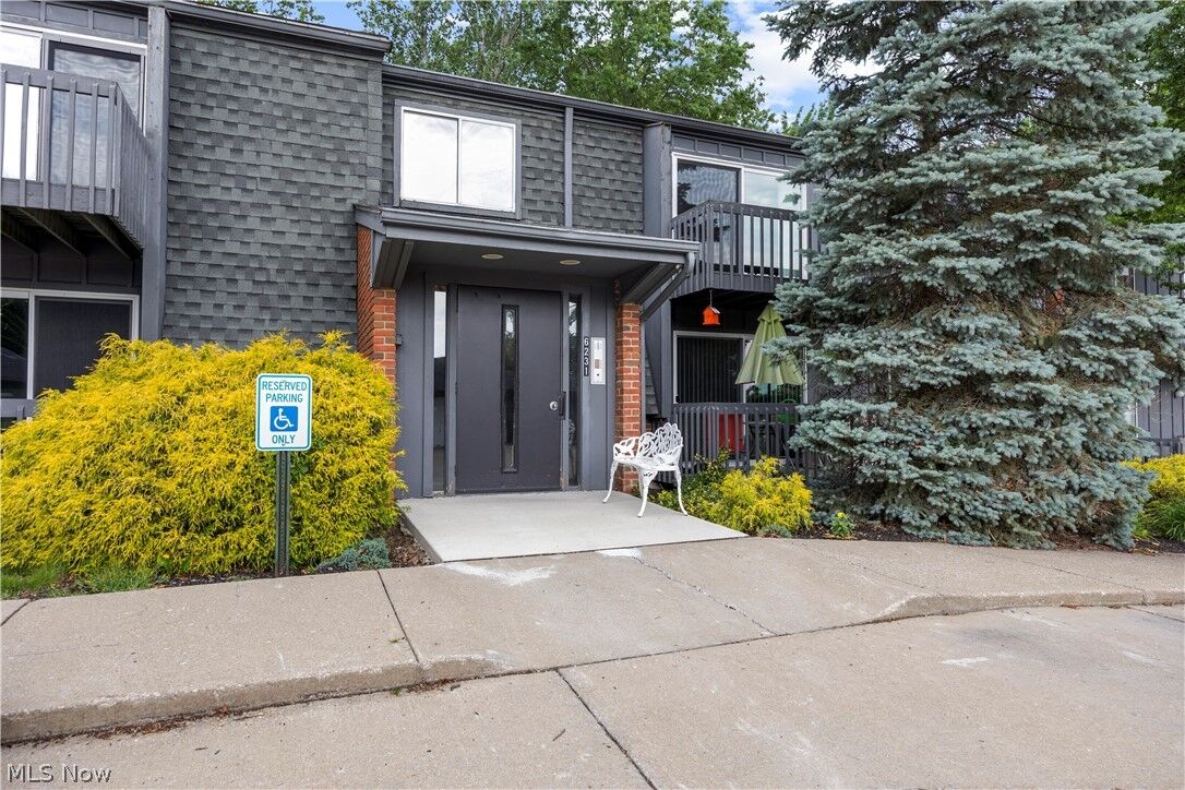 Property Photo: 6231 Hidden Creek Drive 232 OH 44053