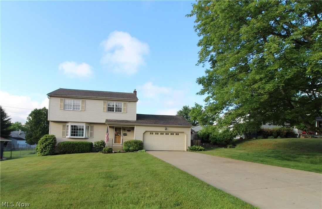 Property Photo: 2329 Venloe Drive OH 44514