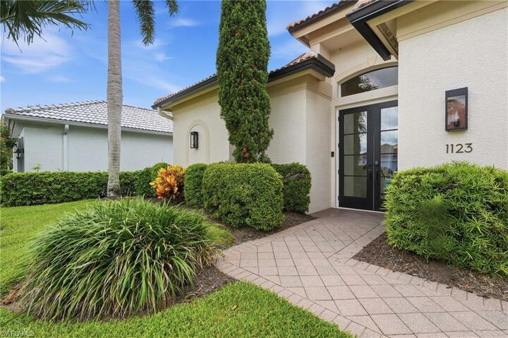 Property Photo:  1123 Augusta Falls Way  FL 34119 