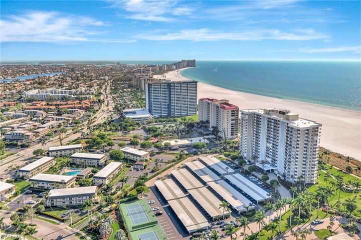 Property Photo:  140 Seaview Ct 803N  FL 34145 
