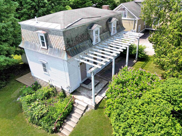 Property Photo: 412 Western Avenue VT 05301