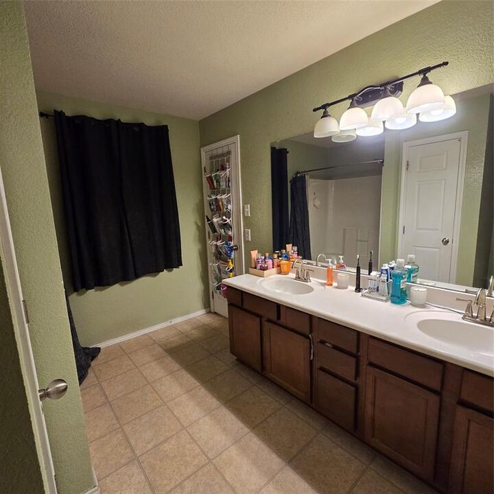 Property Photo:  212 Druse Lane  TX 76537 