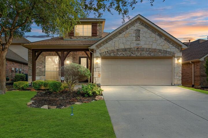Property Photo: 1181 Capital Drive TX 76226