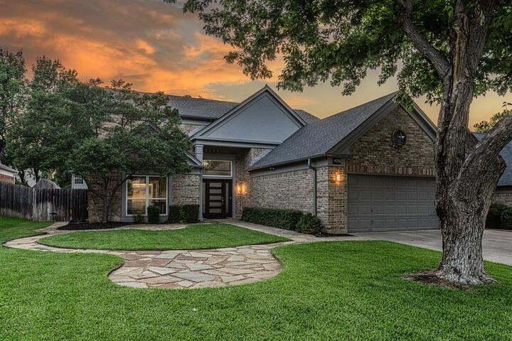 Property Photo: 4356 Bradford Drive TX 76051