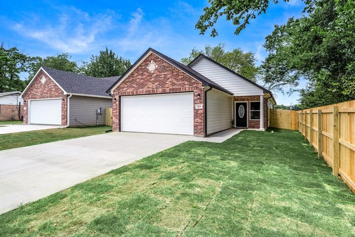 Property Photo:  315 Ardis Street  TX 75482 